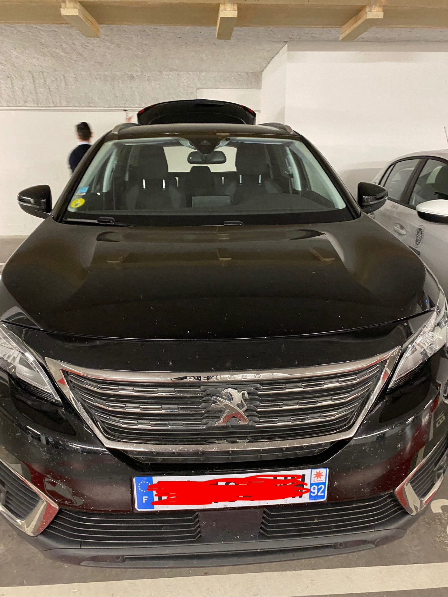 Peugeot 5008 convoyée par OyoMobility